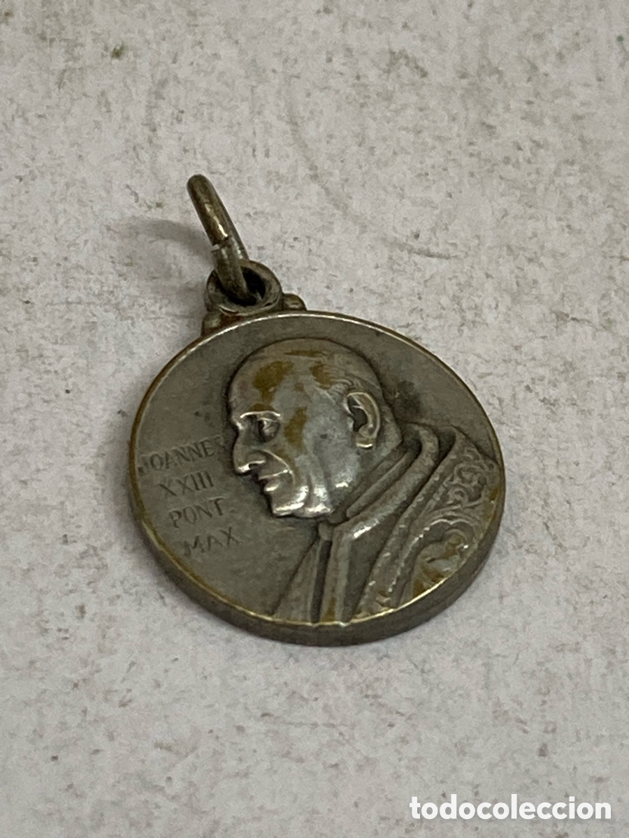 Antig&uuml;edades: Medalla de metal religiosa C251 - Foto 1