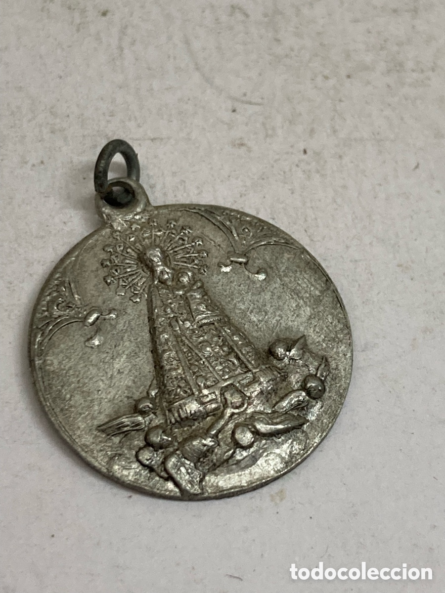 Antig&uuml;edades: Medalla de metal religiosa C251 - Foto 1