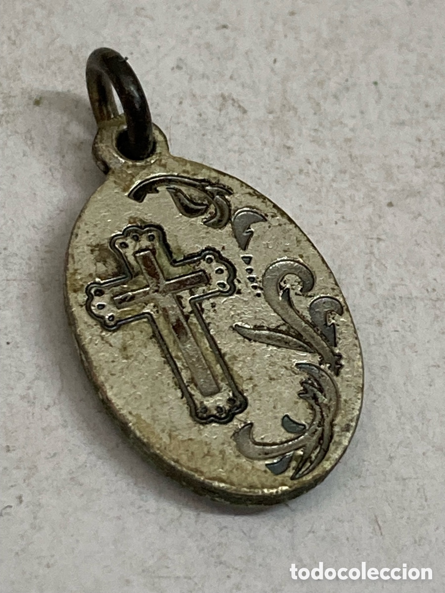 Antig&uuml;edades: Medalla de metal religioso C251 - Foto 2