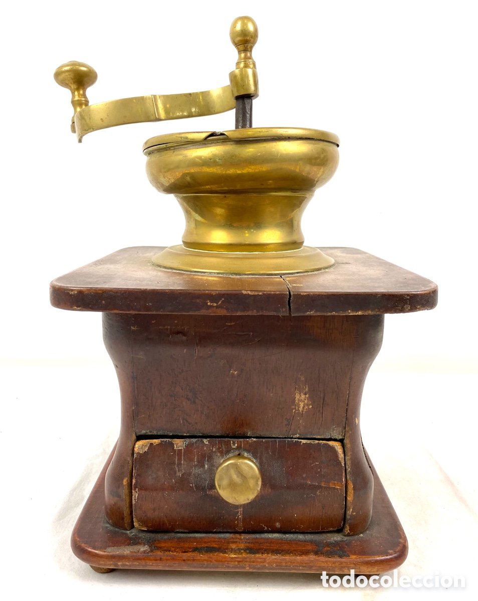 Antig&uuml;edades: GRAN MOLINILLO DE CAFE DE MADERA Y BRONCE- 33 CM - 1900-20 - Foto 2