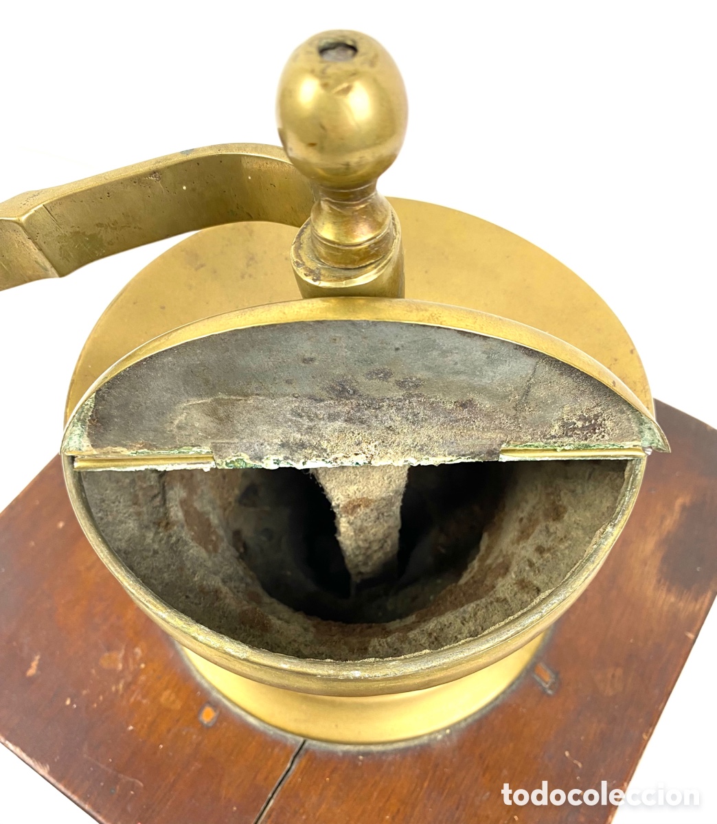 Antig&uuml;edades: GRAN MOLINILLO DE CAFE DE MADERA Y BRONCE- 33 CM - 1900-20 - Foto 7