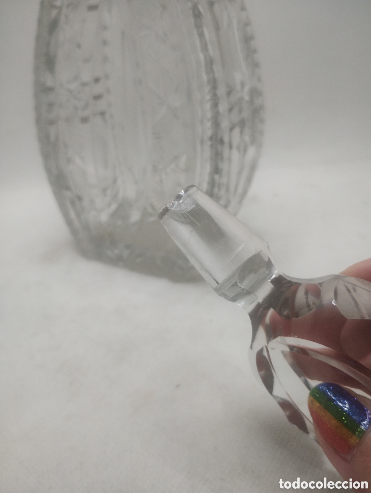 Antig&uuml;edades: Botella de licor en cristal tallado estilo Deco - Foto 10