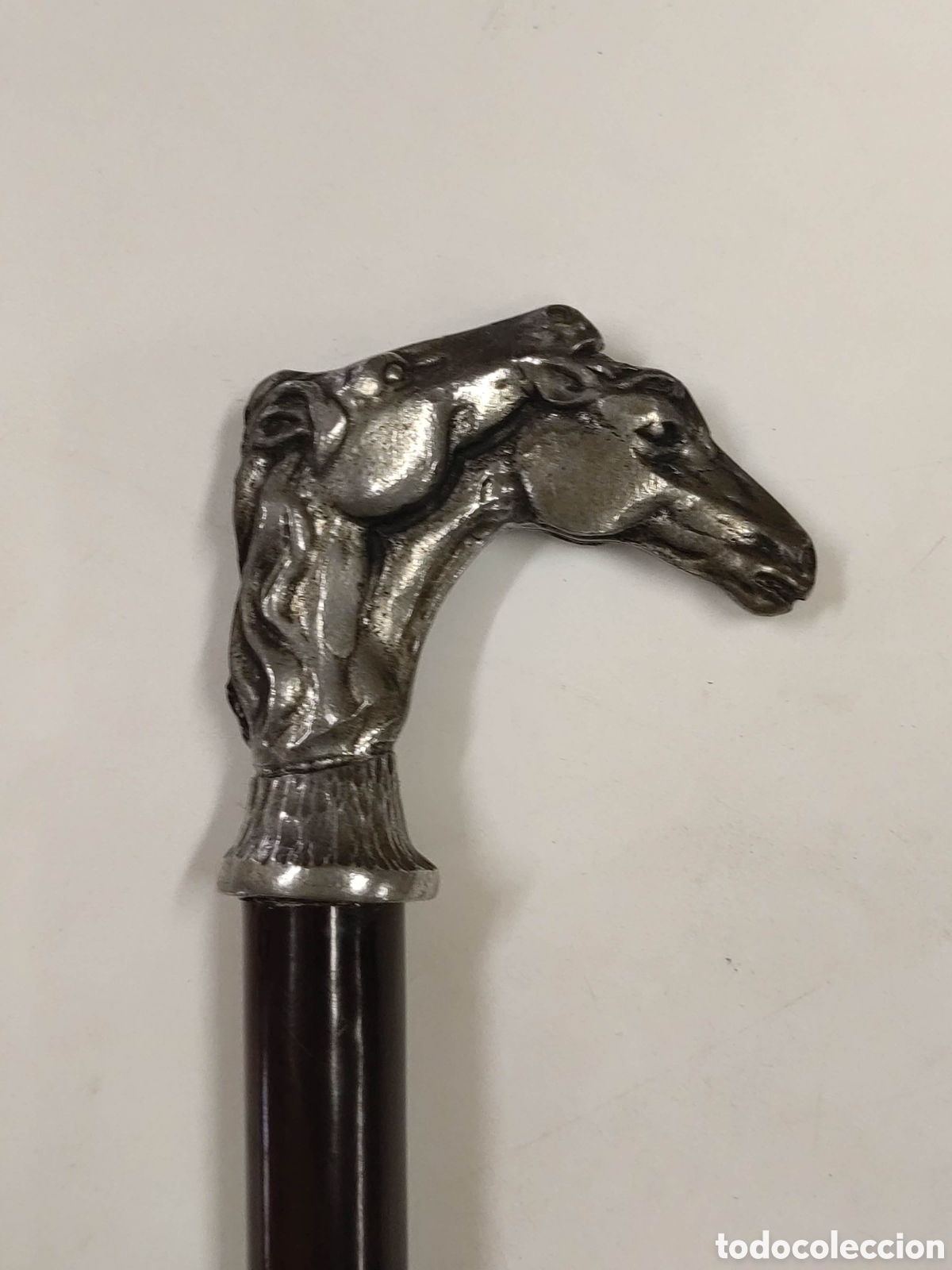 Antig&uuml;edades: Bast&oacute;n cabezas de caballos - Foto 1