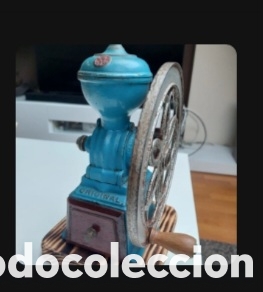 Antiques: Molinillo J.M.F. Circa