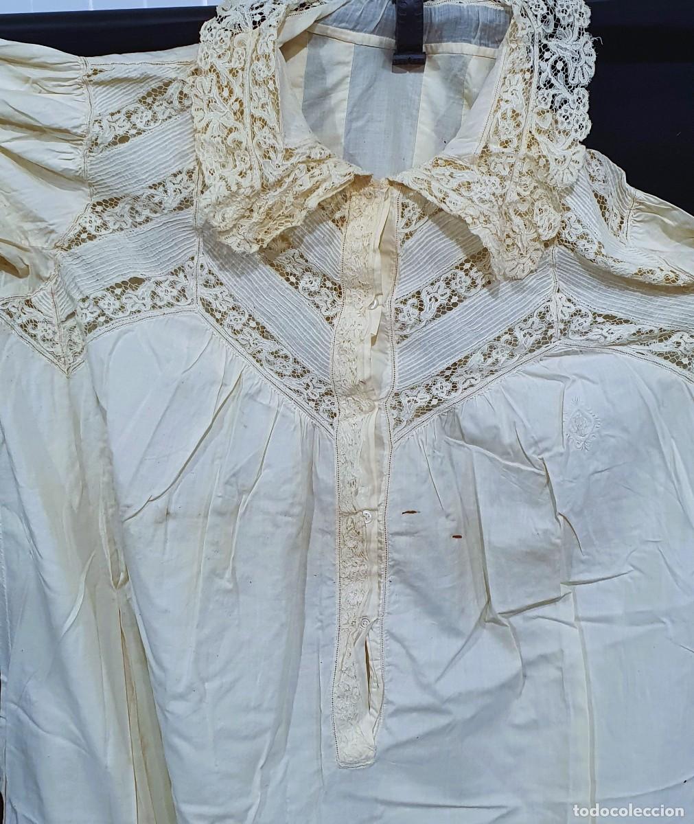 Antig&uuml;edades: -Antiguo camis&oacute;n con puntilla - Foto 2