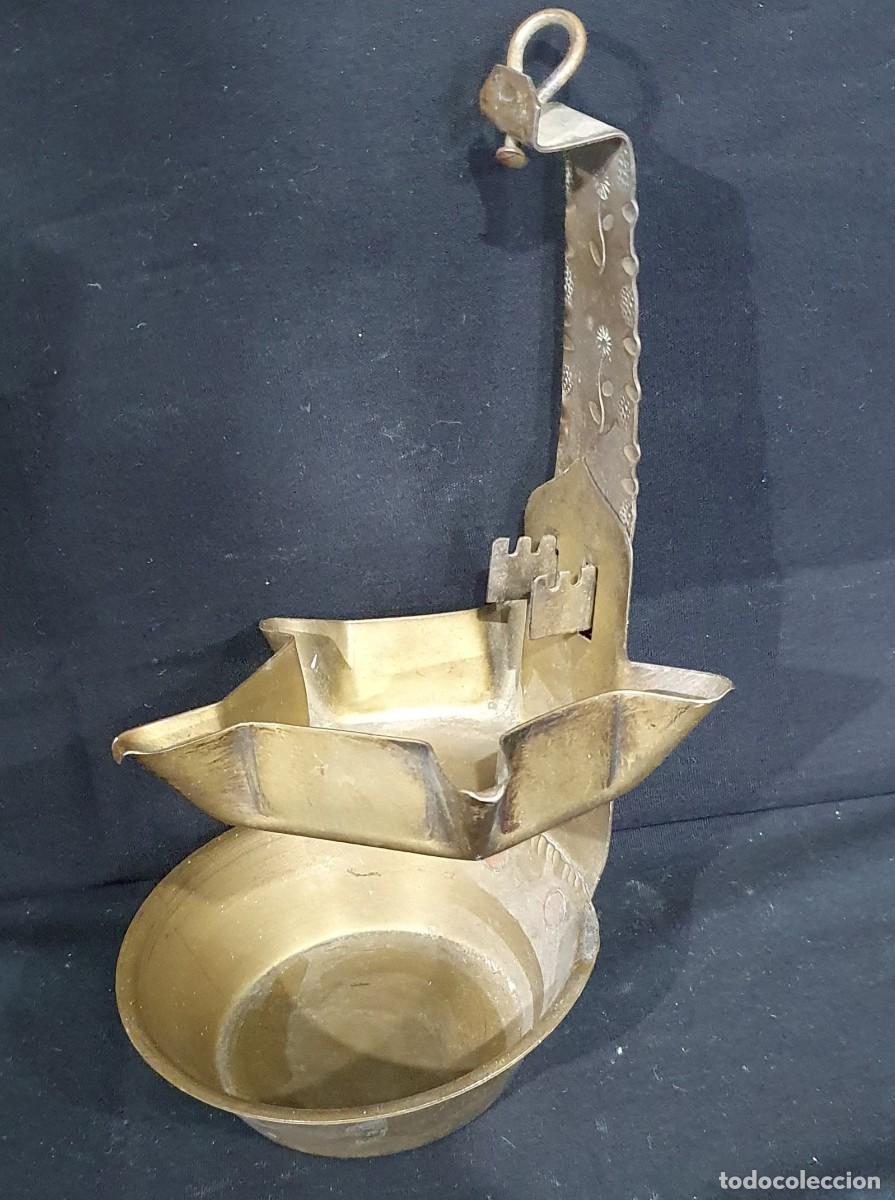 Antig&uuml;edades: Candil de aceite doble cazoleta - Foto 2