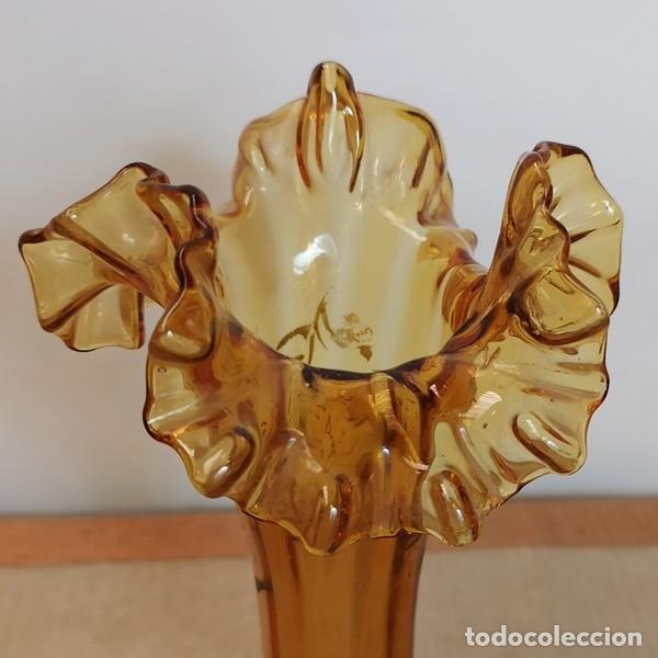 Antig&uuml;edades: Centro de Mesa con Violeteros - Foto 9