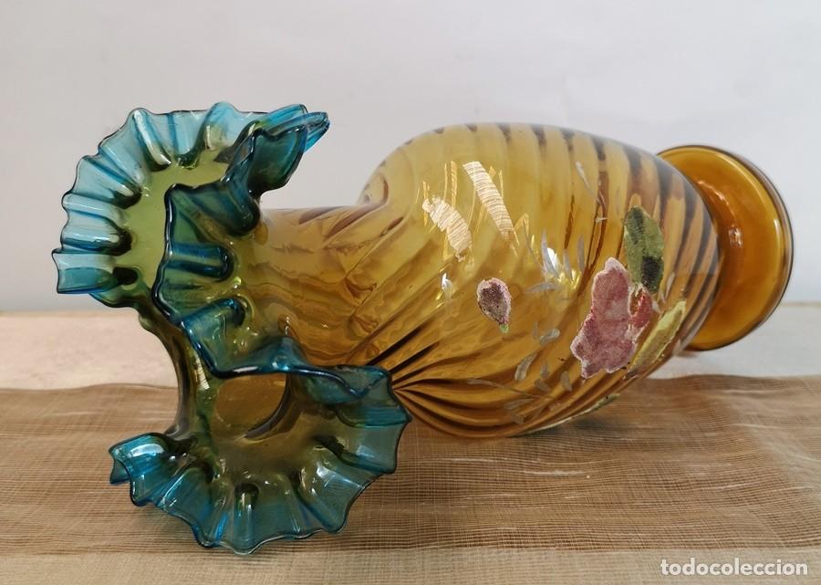 Antig&uuml;edades: Florero Cristal &Aacute;mbar y Azul - Foto 6