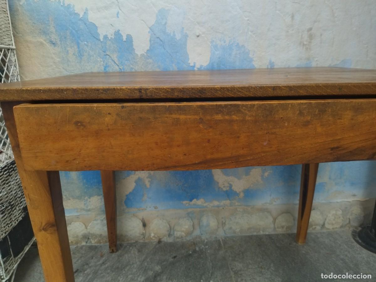 Antig&uuml;edades: Antigua mesa tocinera con caj&oacute;n largo. - Foto 11