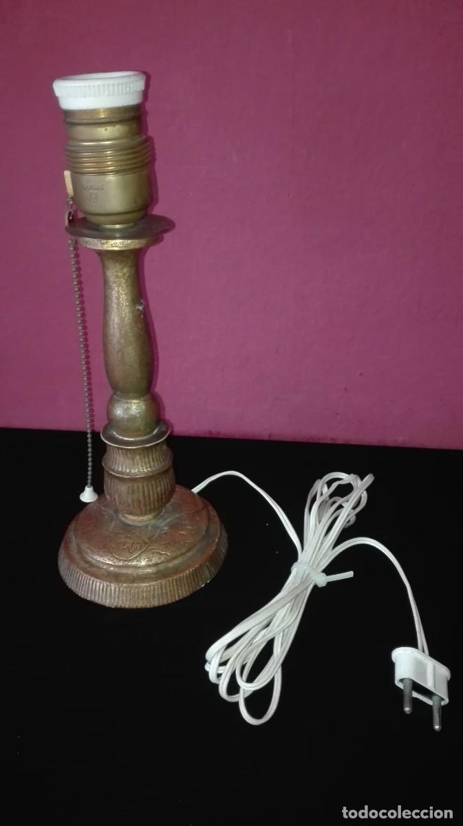 Antig&uuml;edades: LAMPARA DE MADERA POLICROMADA - Foto 2