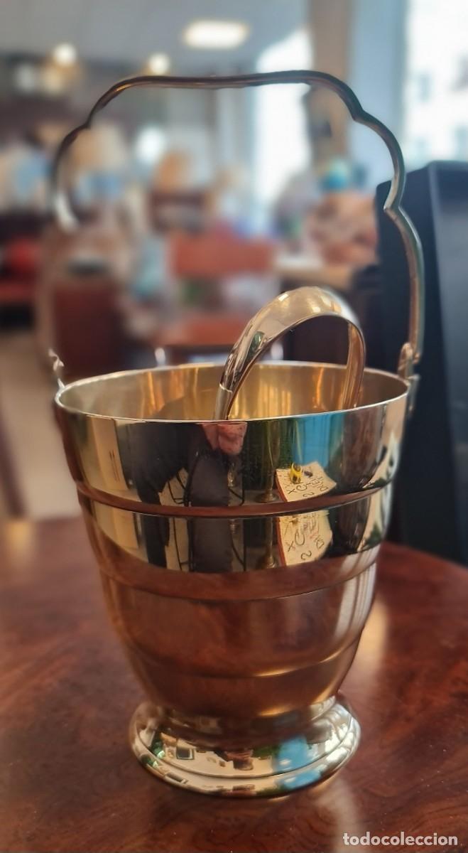 Antig&uuml;edades: Cubitera con pinzas EPNS - Foto 4