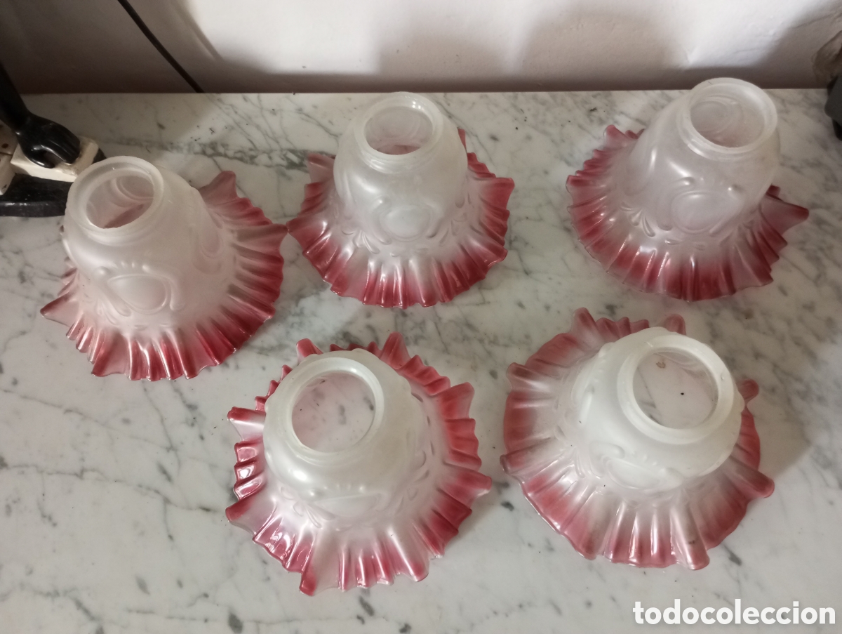 Antig&uuml;edades: Conjunto de 5 tulipas rizadas rojas - Foto 1