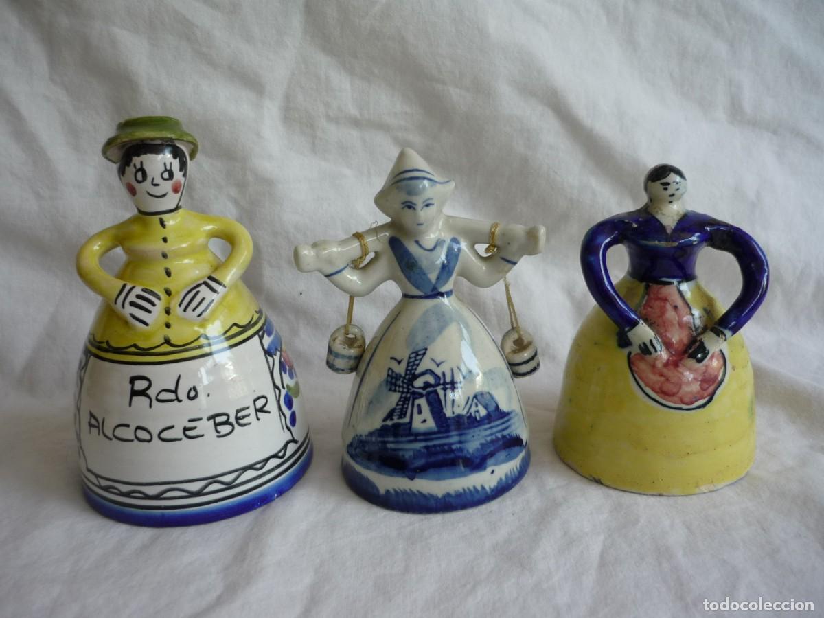 Antig&uuml;edades: 3 campanas de cer&aacute;mica en forma de mujer - Foto 2