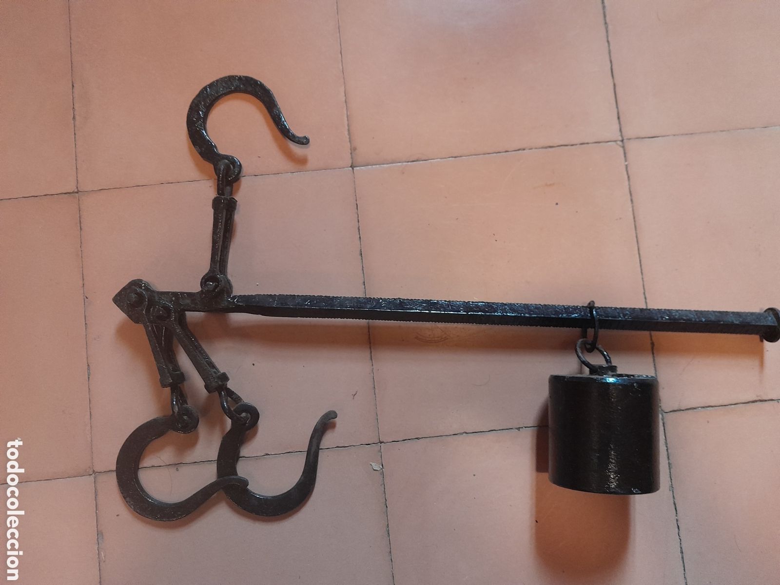 Antig&uuml;edades: Bascula romana siglo 19 - Foto 1