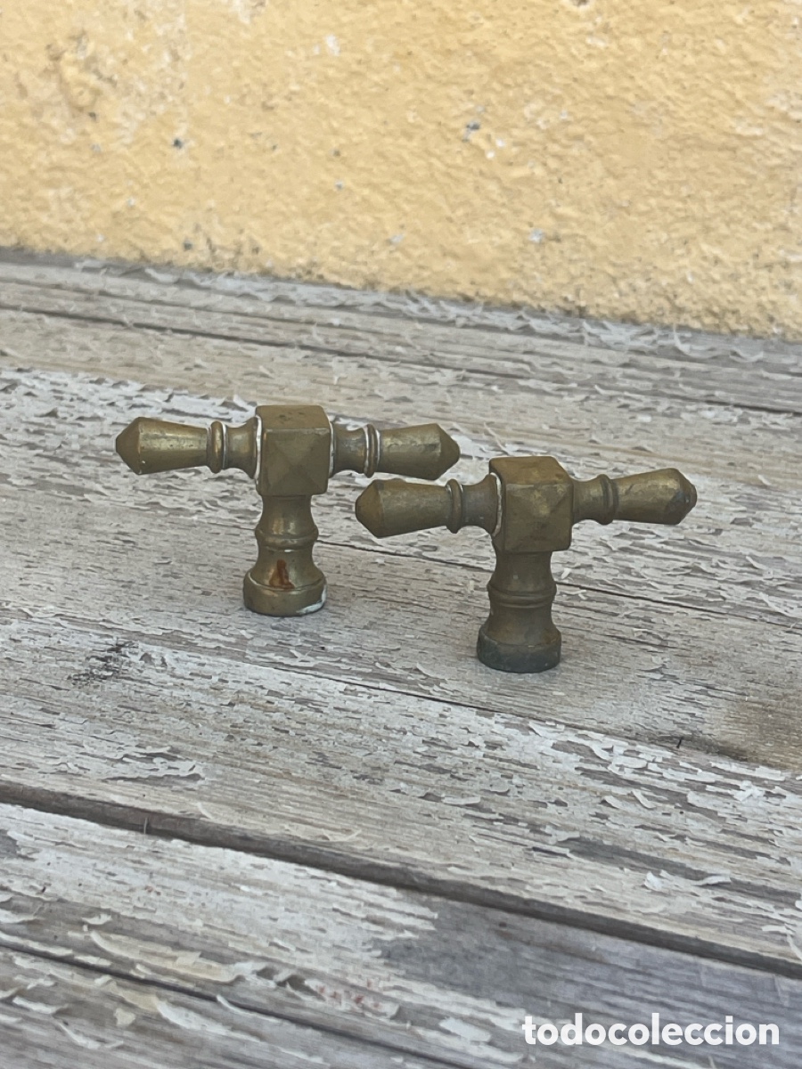 Antig&uuml;edades: Juego de pomos antiguos de bronce. - Foto 8