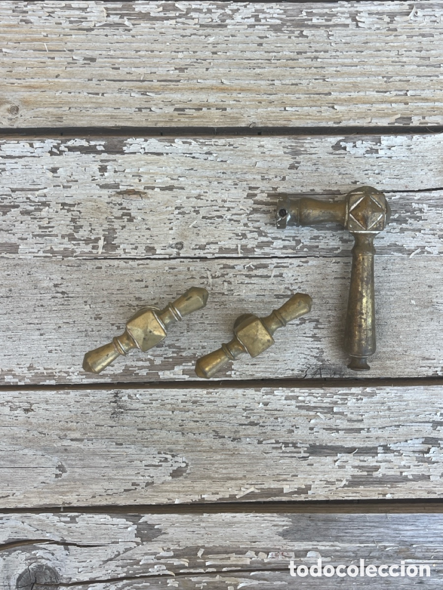 Antig&uuml;edades: Juego de pomos antiguos de bronce. - Foto 11