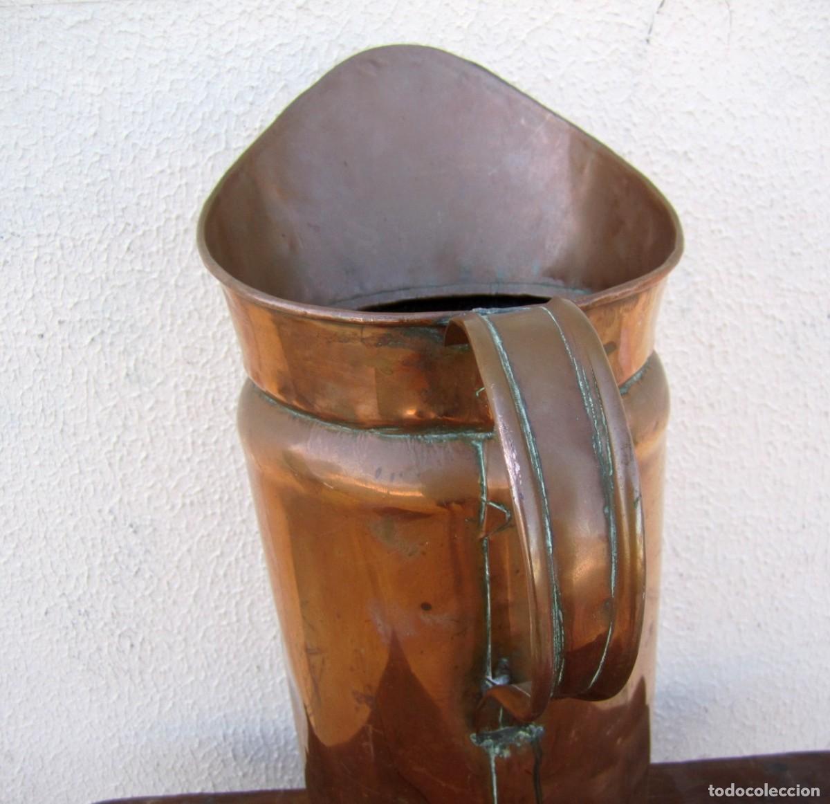 Antig&uuml;edades: Jarra de cobre con asa de gran tama&ntilde;o - Foto 4