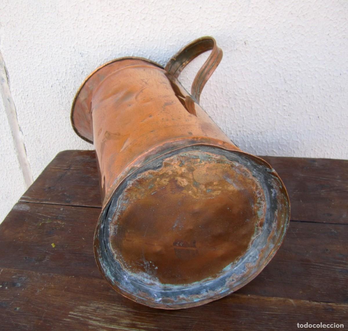 Antig&uuml;edades: Jarra de cobre con asa de gran tama&ntilde;o - Foto 6