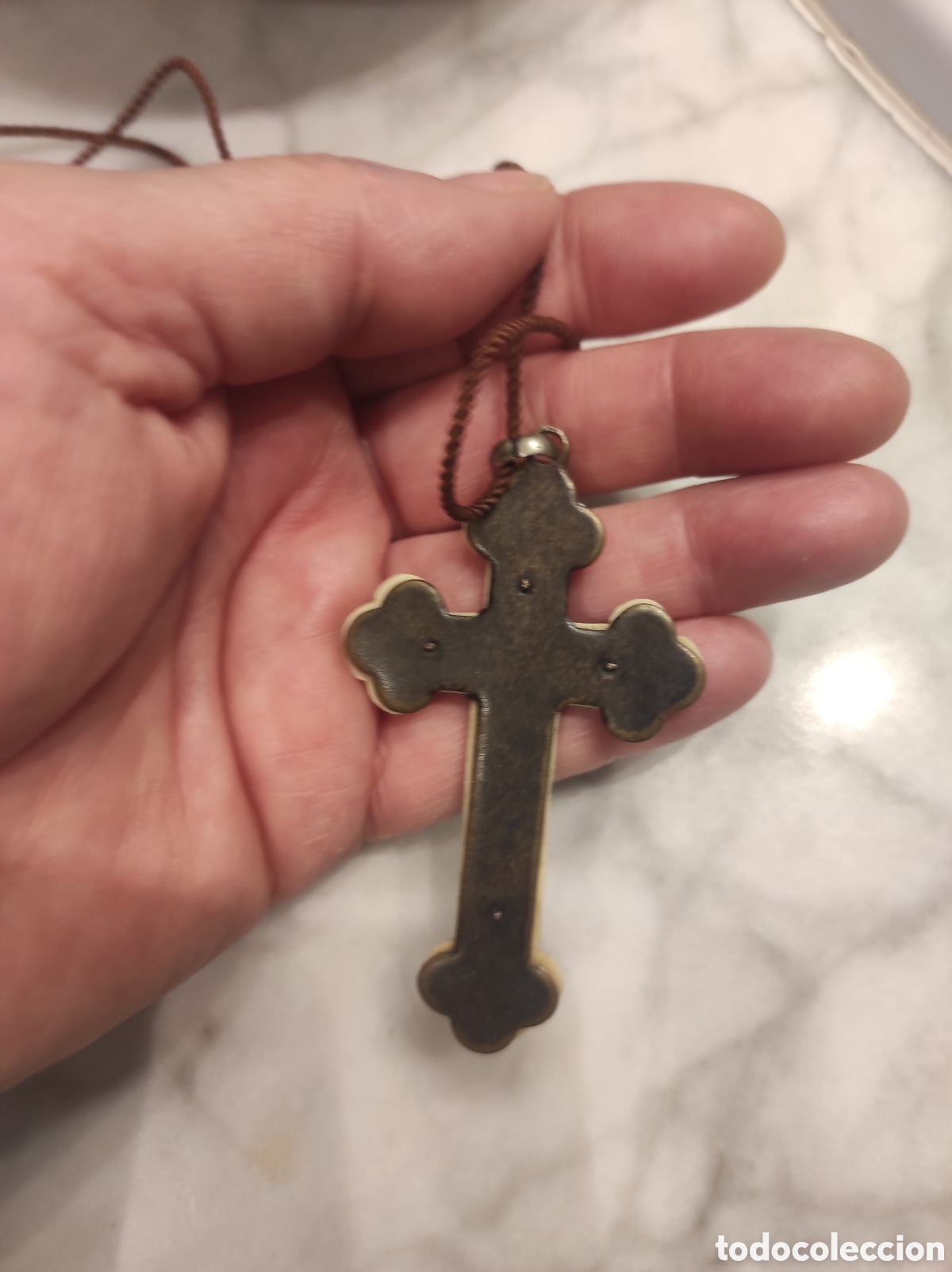 Antig&uuml;edades: Crucifijo en bronce y baquelita. - Foto 4