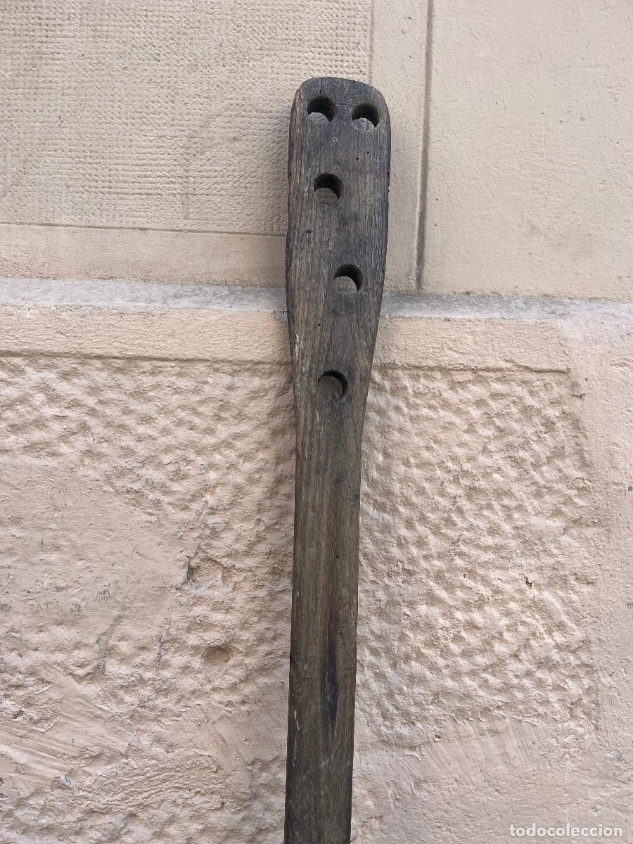 Antig&uuml;edades: Antigua pala agujereada - Foto 3