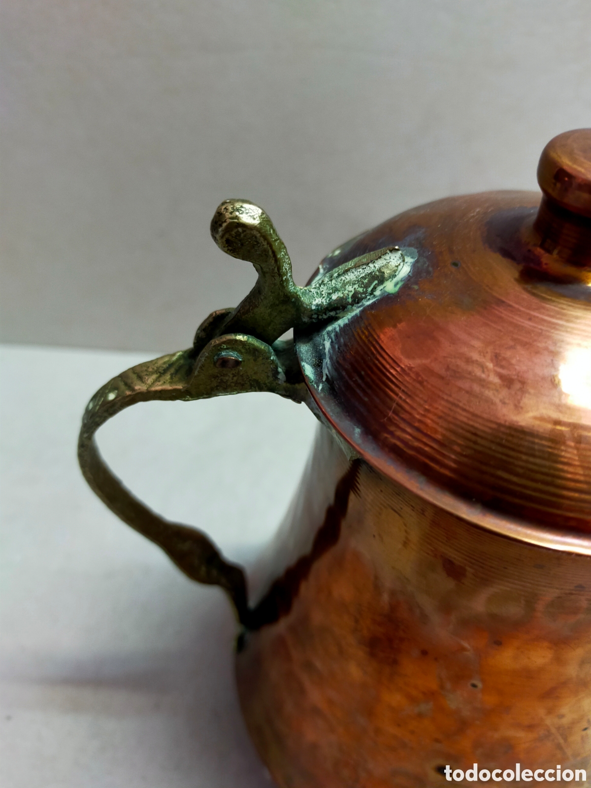 Antig&uuml;edades: CAFETERA DE COBRE Y LATON. 20 CM. - Foto 11