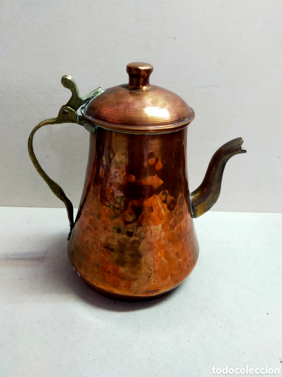 Antig&uuml;edades: CAFETERA DE COBRE Y LATON. 20 CM. - Foto 17