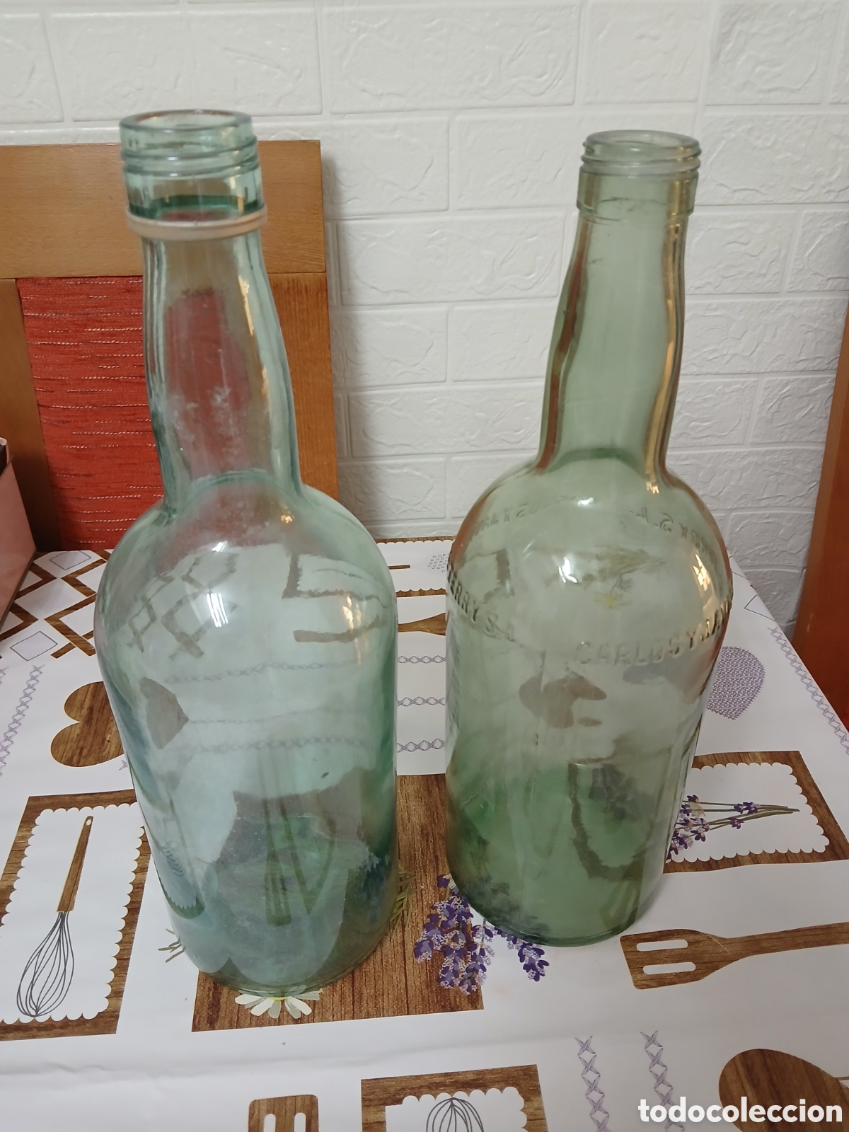 Antig&uuml;edades: 2 botellas VINTAGE ANTIGUAS - Foto 1