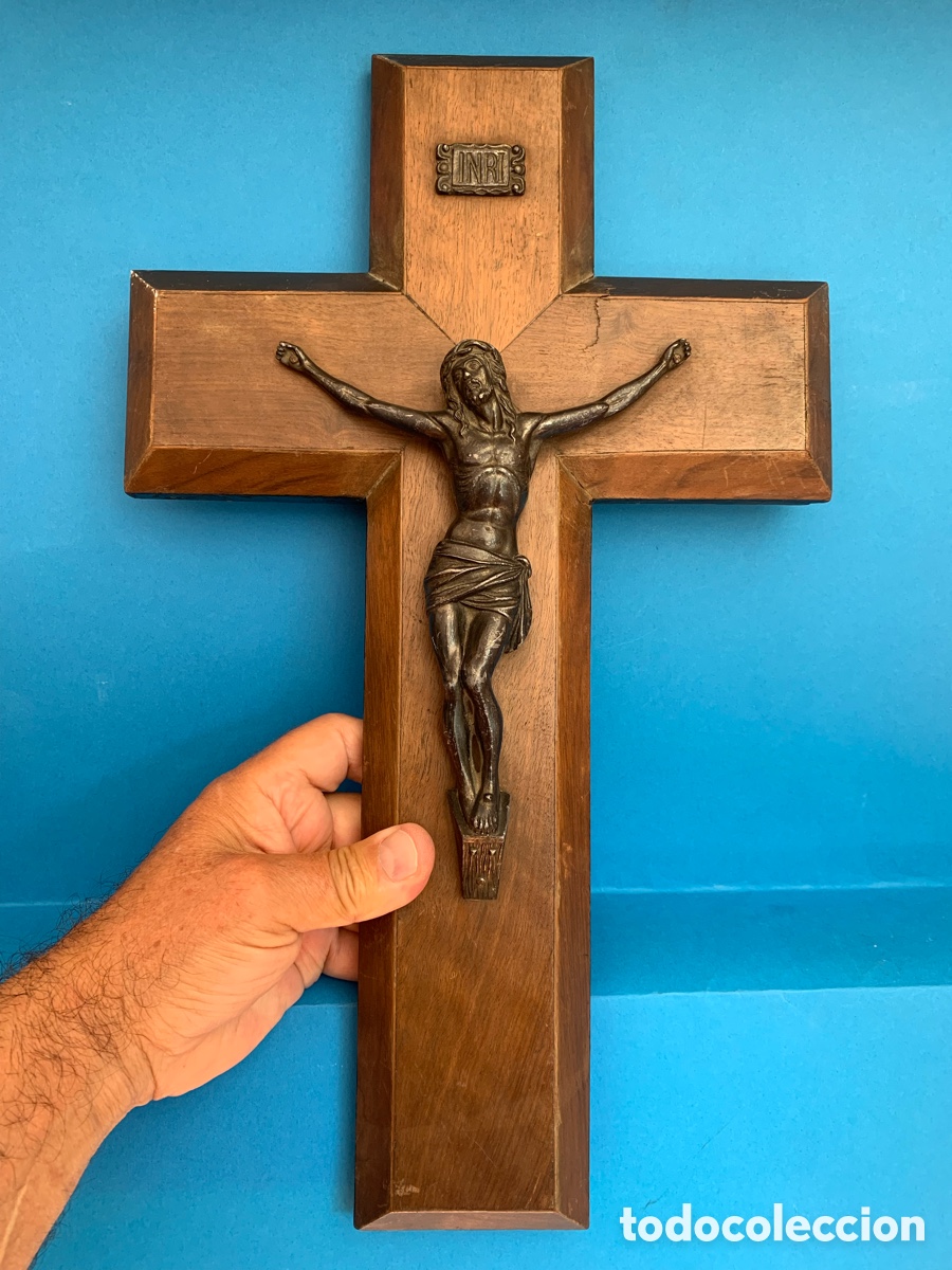 Antig&uuml;edades: Crucifijo antiguo de madera y bronce - Foto 5