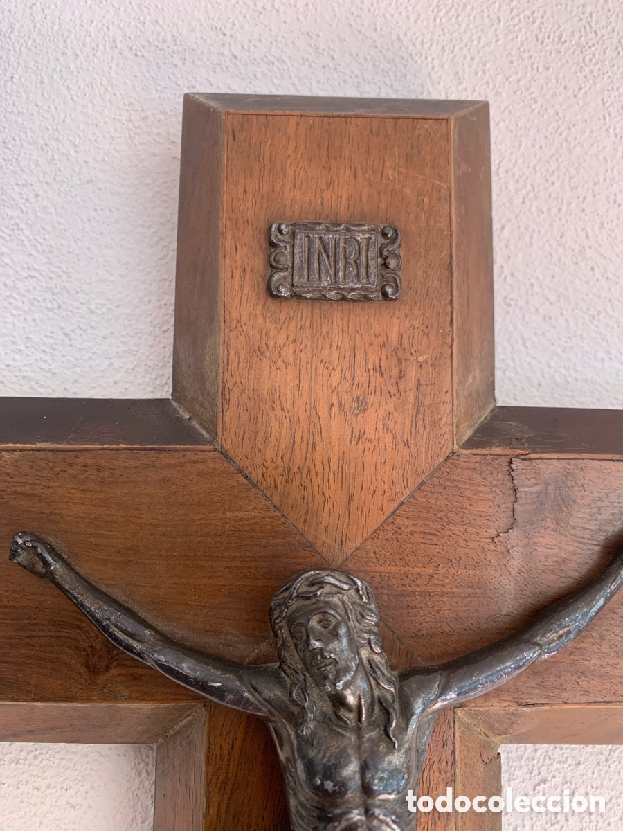 Antig&uuml;edades: Crucifijo antiguo de madera y bronce - Foto 13