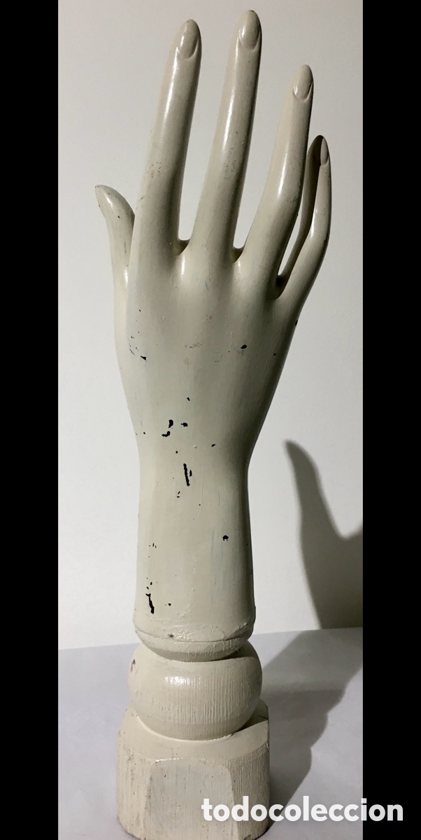 Antig&uuml;edades: Mano. Madera pintada. A&ntilde;os 40. - Foto 1