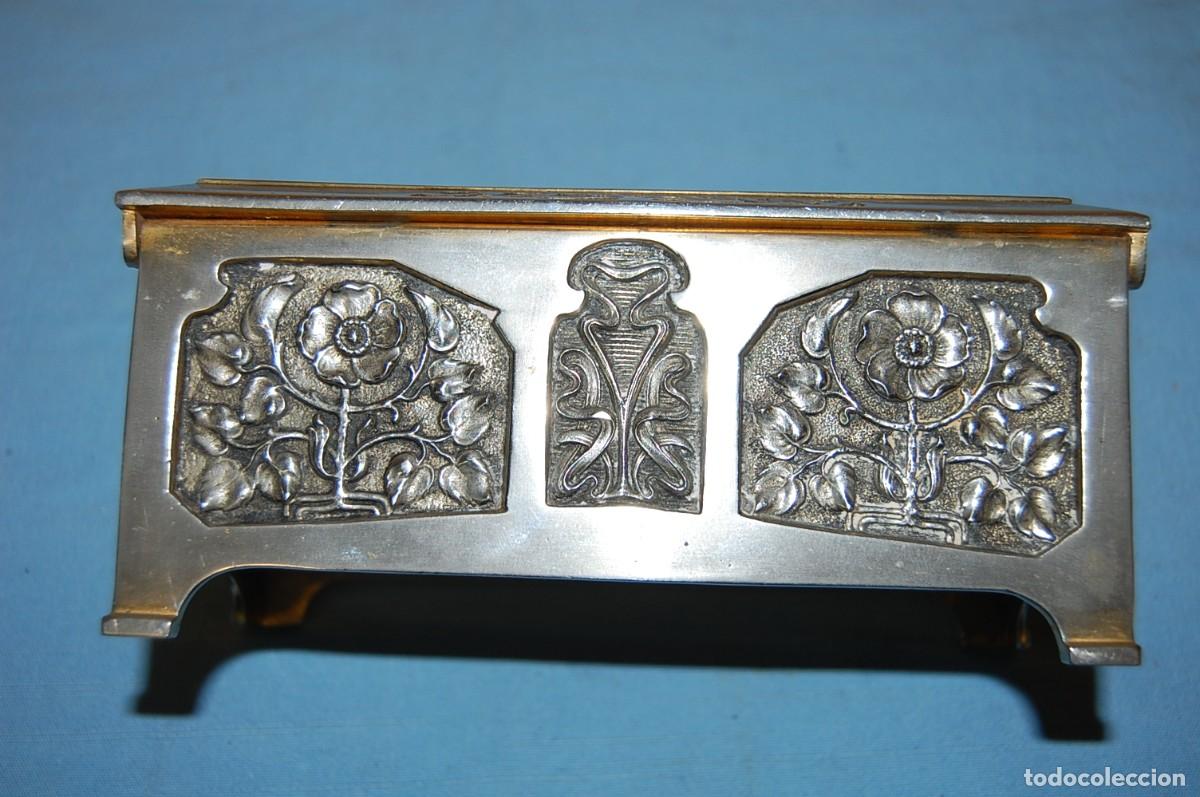 Antig&uuml;edades: CAJA DE BRONCE MODERNISTA - Foto 4