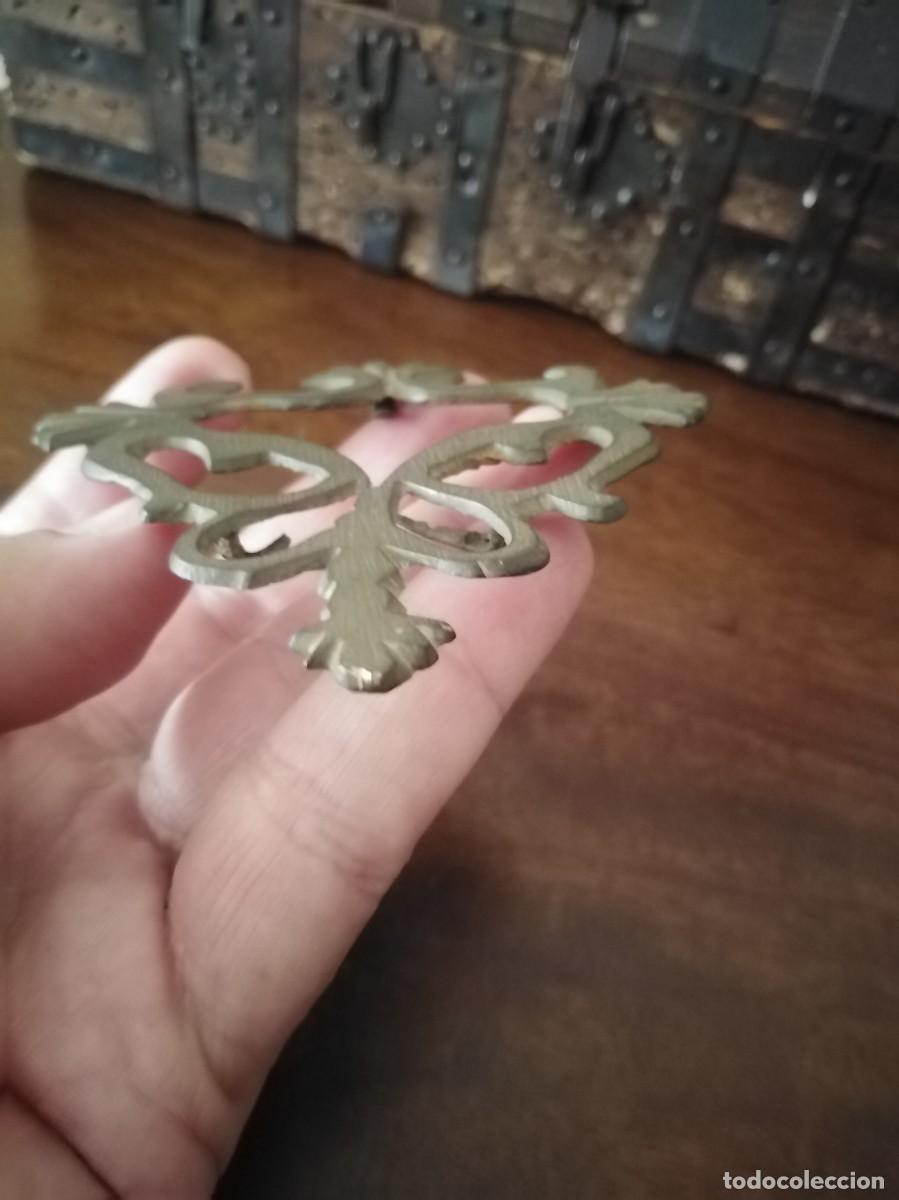 Antig&uuml;edades: Ornamento medieval 8,2 x 8,5 cm. - Foto 9