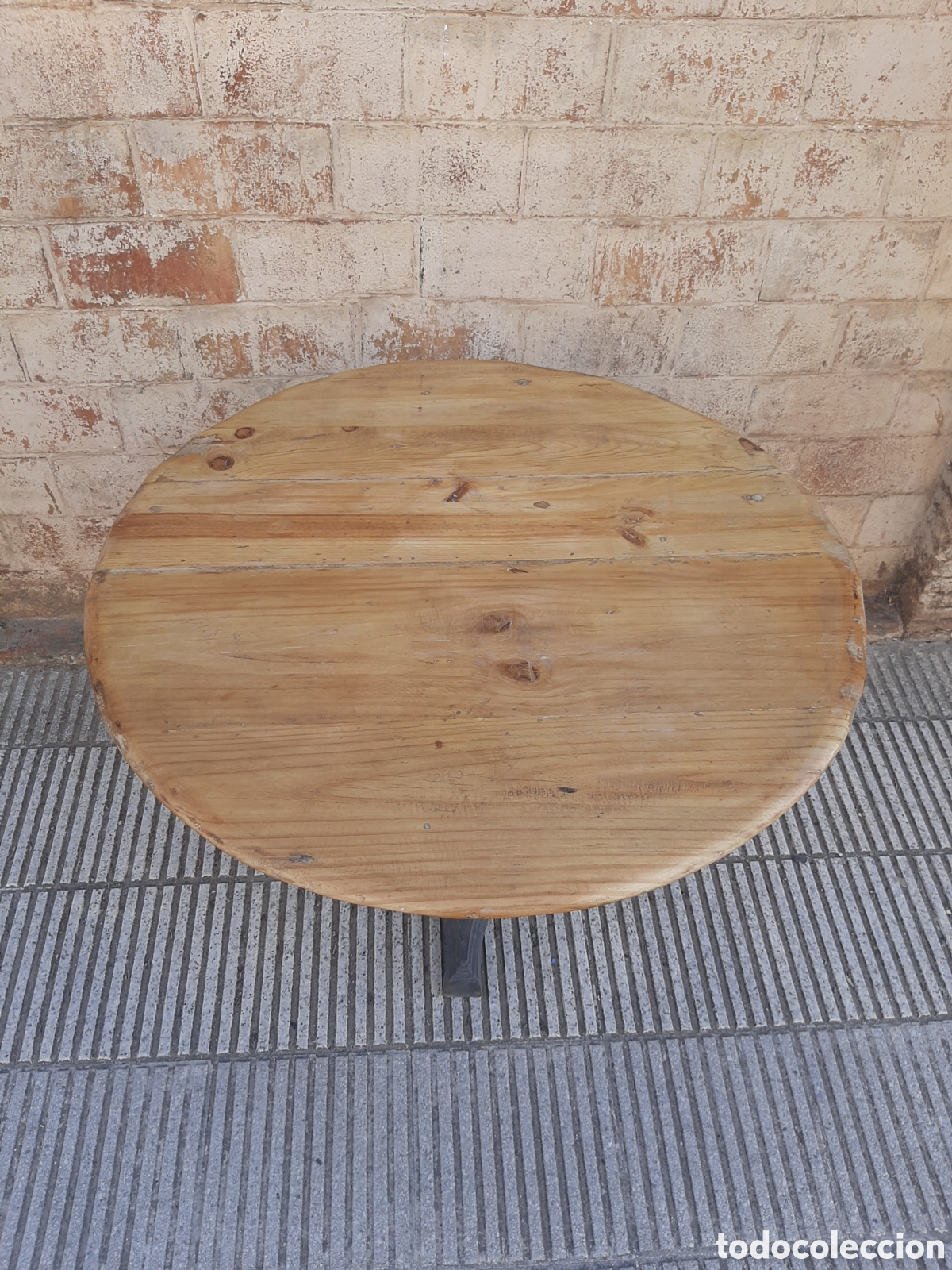 Antig&uuml;edades: Mesa antigua redonda - Foto 11