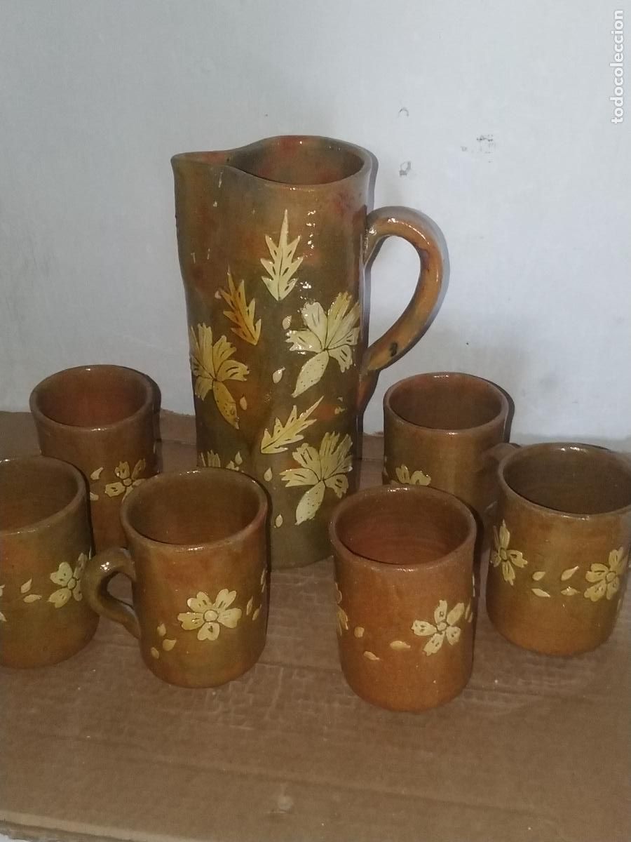 Antig&uuml;edades: Conjunto jarra y vasos de vino ceramica alfareria popular de Cuerva ( Toledo Castilla La Mancha)