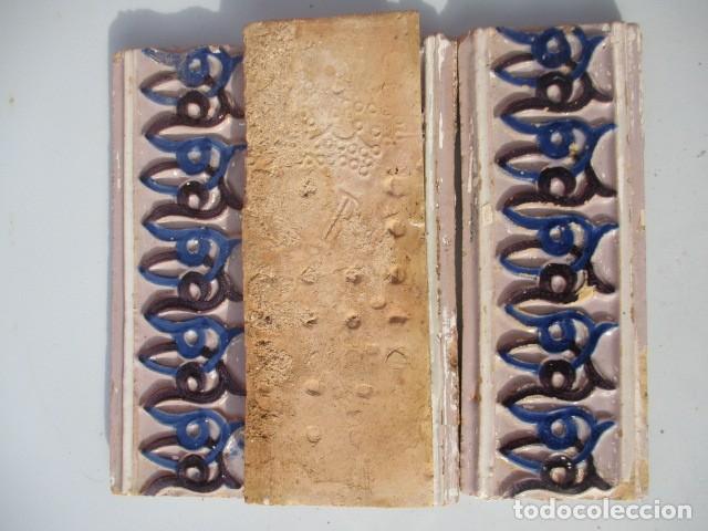 Antig&uuml;edades: Azulejos cenefas siglo XIX - Foto 2