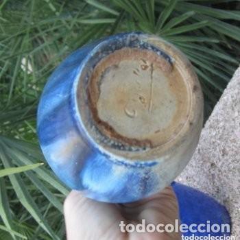Antig&uuml;edades: 2 floreros torneados gres esmaltados azules - Foto 4