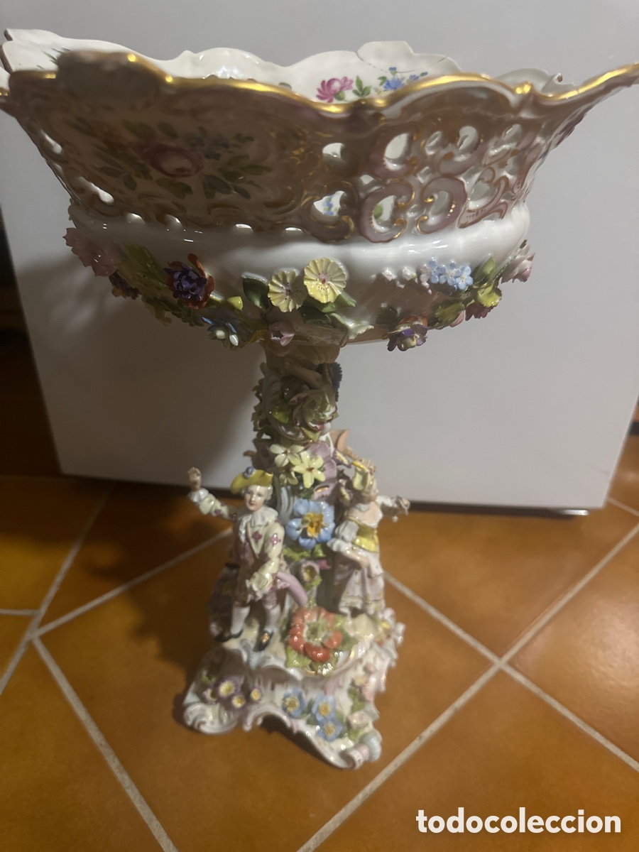 Antig&uuml;edades: Centro de porcelana de coleccion - Foto 1