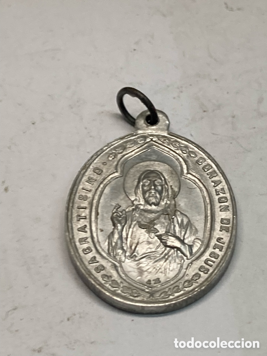 Antig&uuml;edades: Medalla de metal religioso C261 - Foto 2
