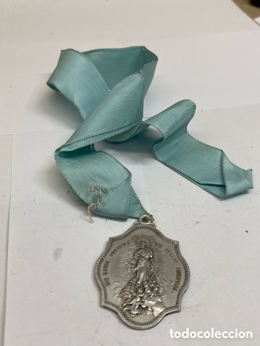 Antig&uuml;edades: Medalla de metal religioso ESC7 - Foto 1