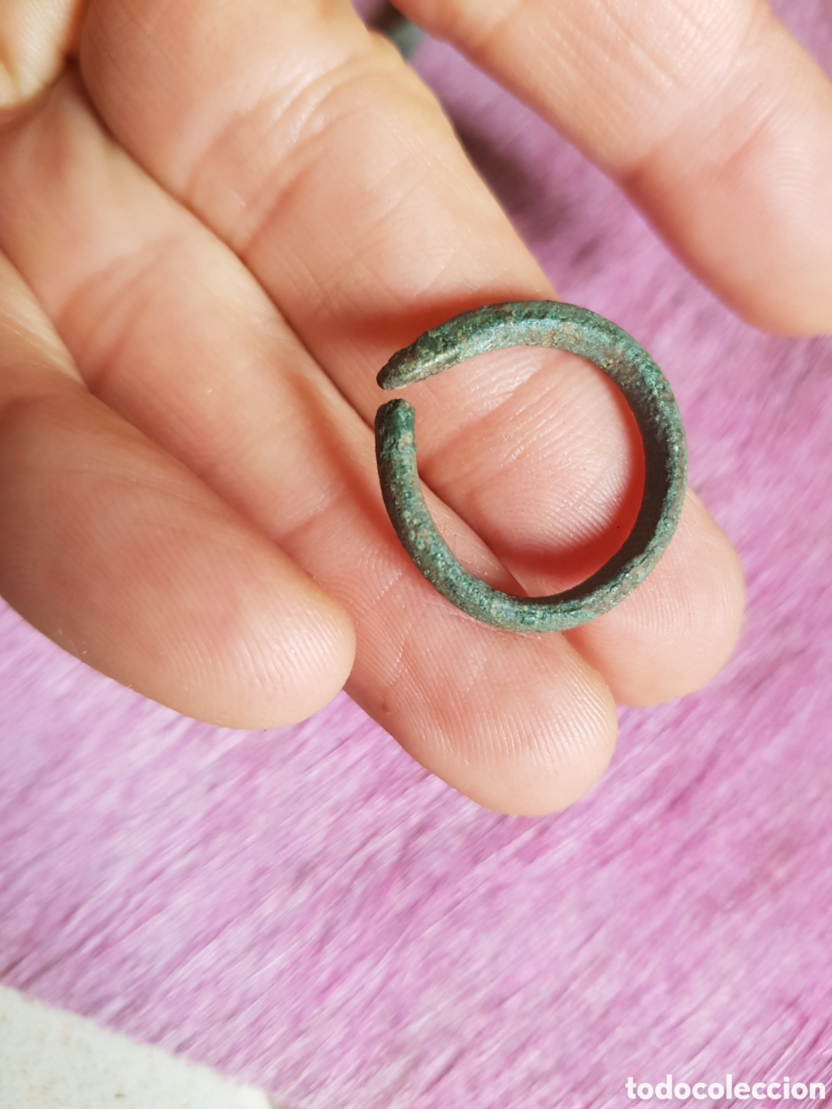 Antig&uuml;edades: Anillo Vikingo Zoomorfo, Serpiente, Bronce - Foto 4