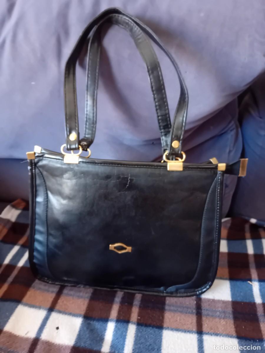 Antig&uuml;edades: Bolso de polipiel de cada de los 70 - Foto 1