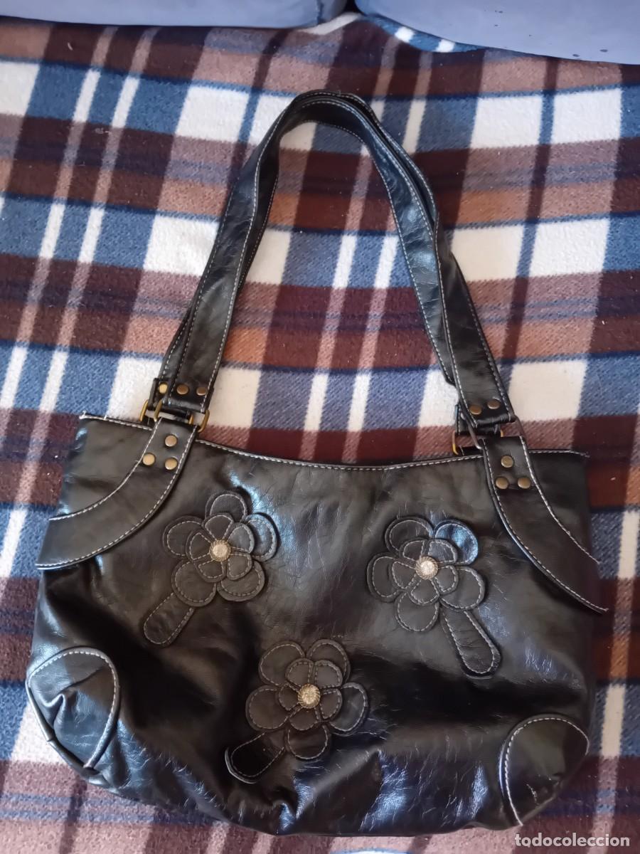 Antig&uuml;edades: Bolso de polipiel de cada de los 70 - Foto 1