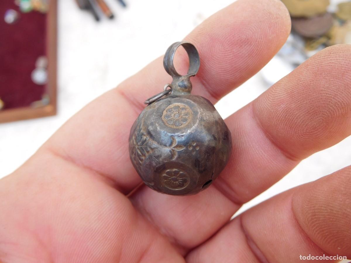 Antig&uuml;edades: Sonajero antiguo de plata - Foto 2