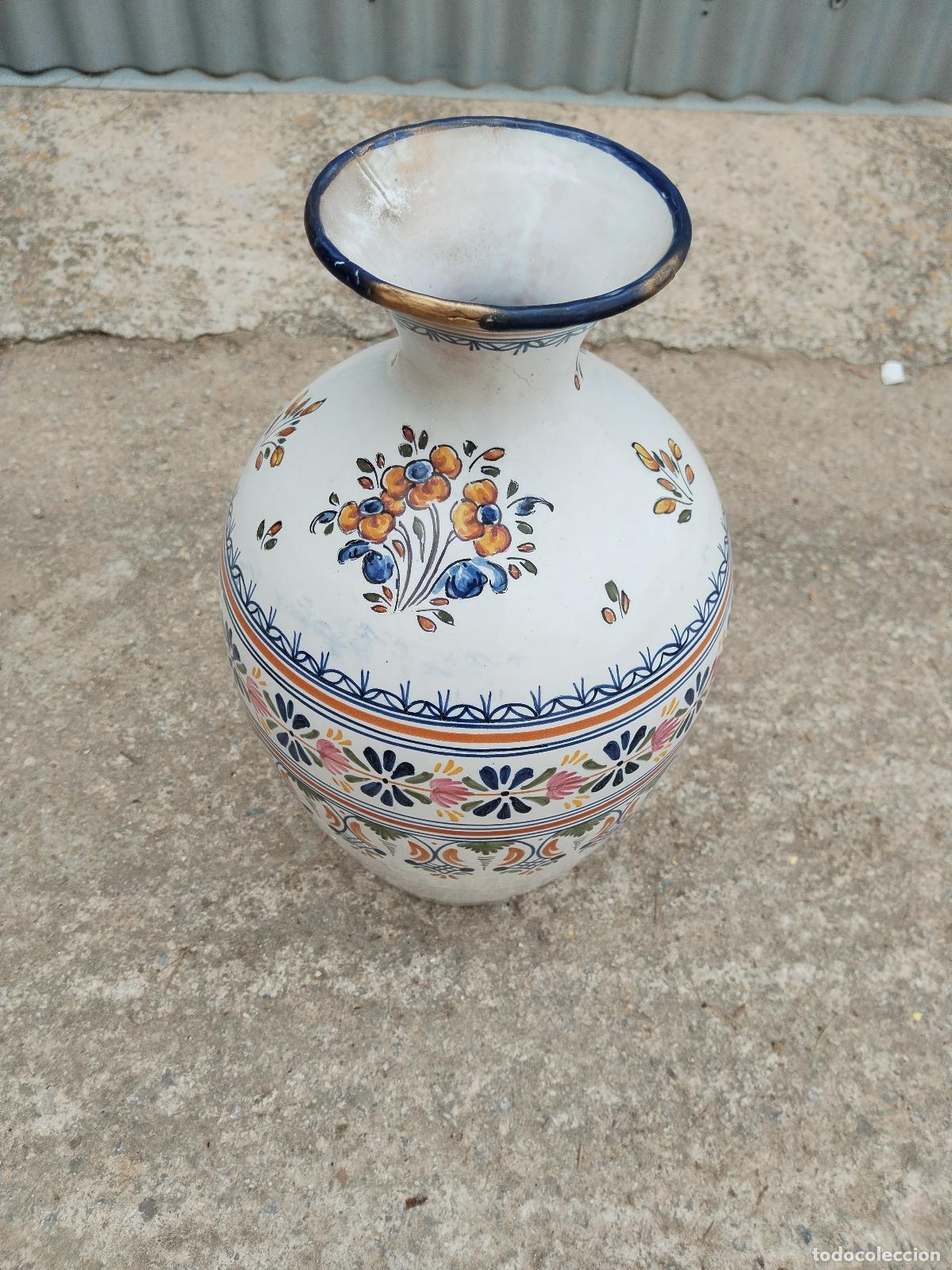 Antig&uuml;edades: jarron en ceramica de talavera - Foto 3