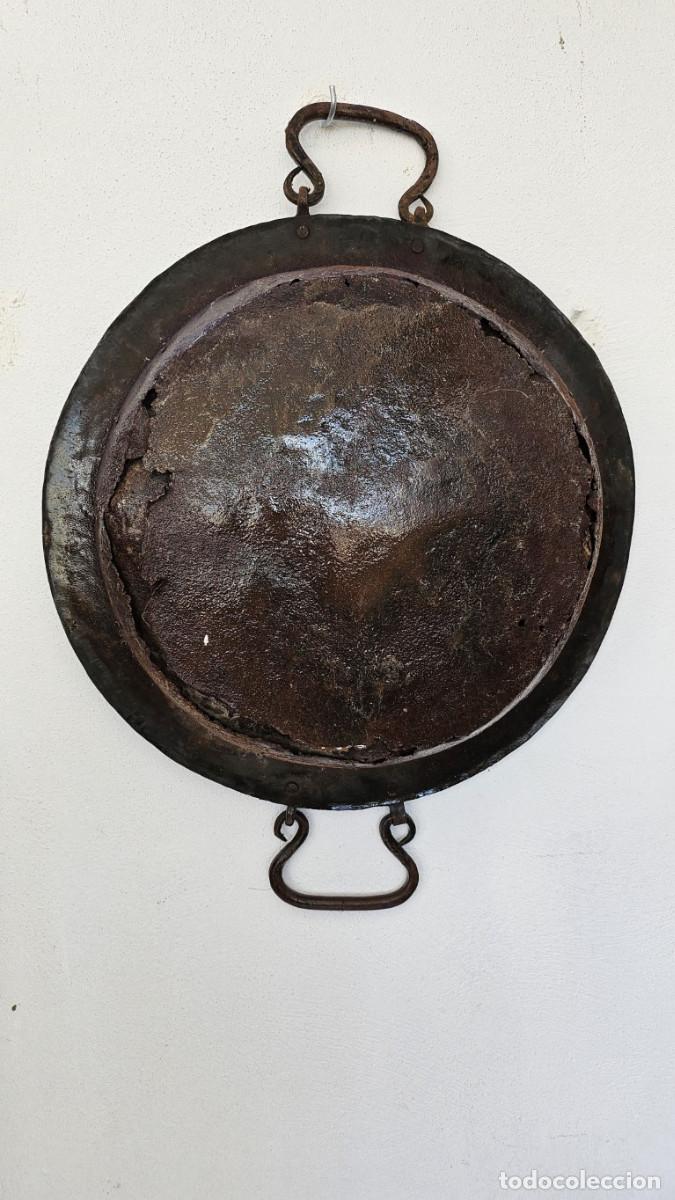 Antig&uuml;edades: bracero de chapa antiguo - Foto 2