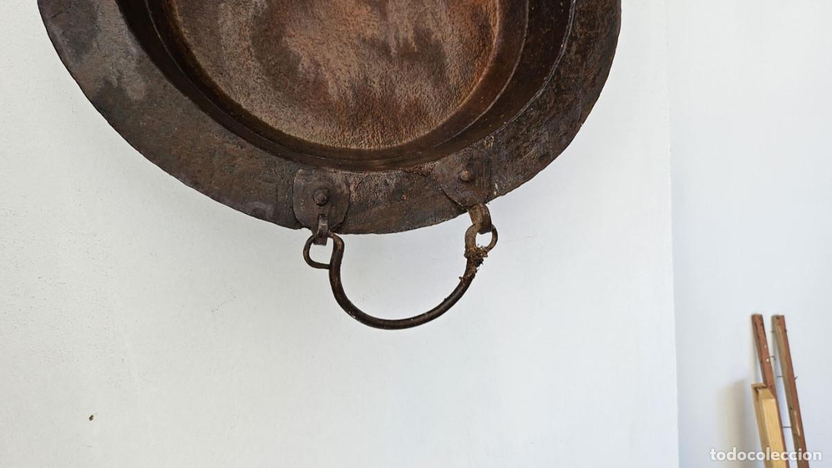 Antig&uuml;edades: bracero de chapa antiguo - Foto 2