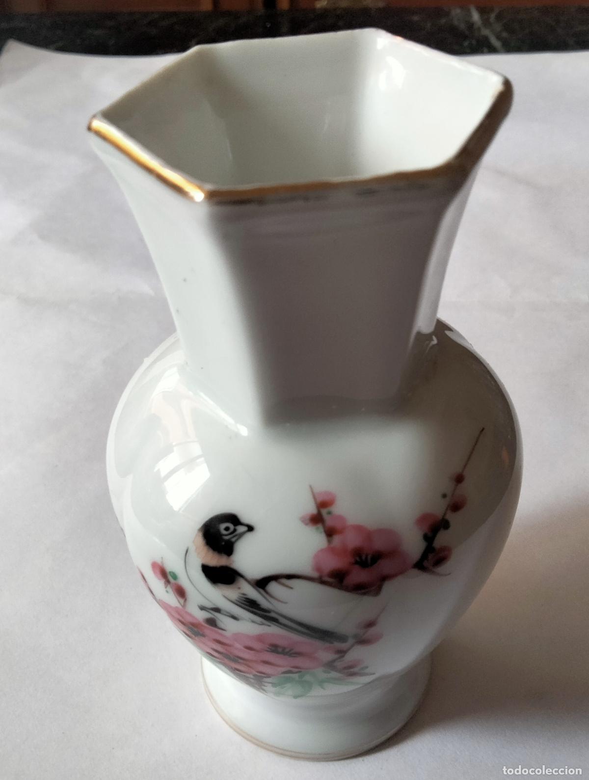 Antig&uuml;edades: Peque&ntilde;a jarrita porcelana - Foto 1