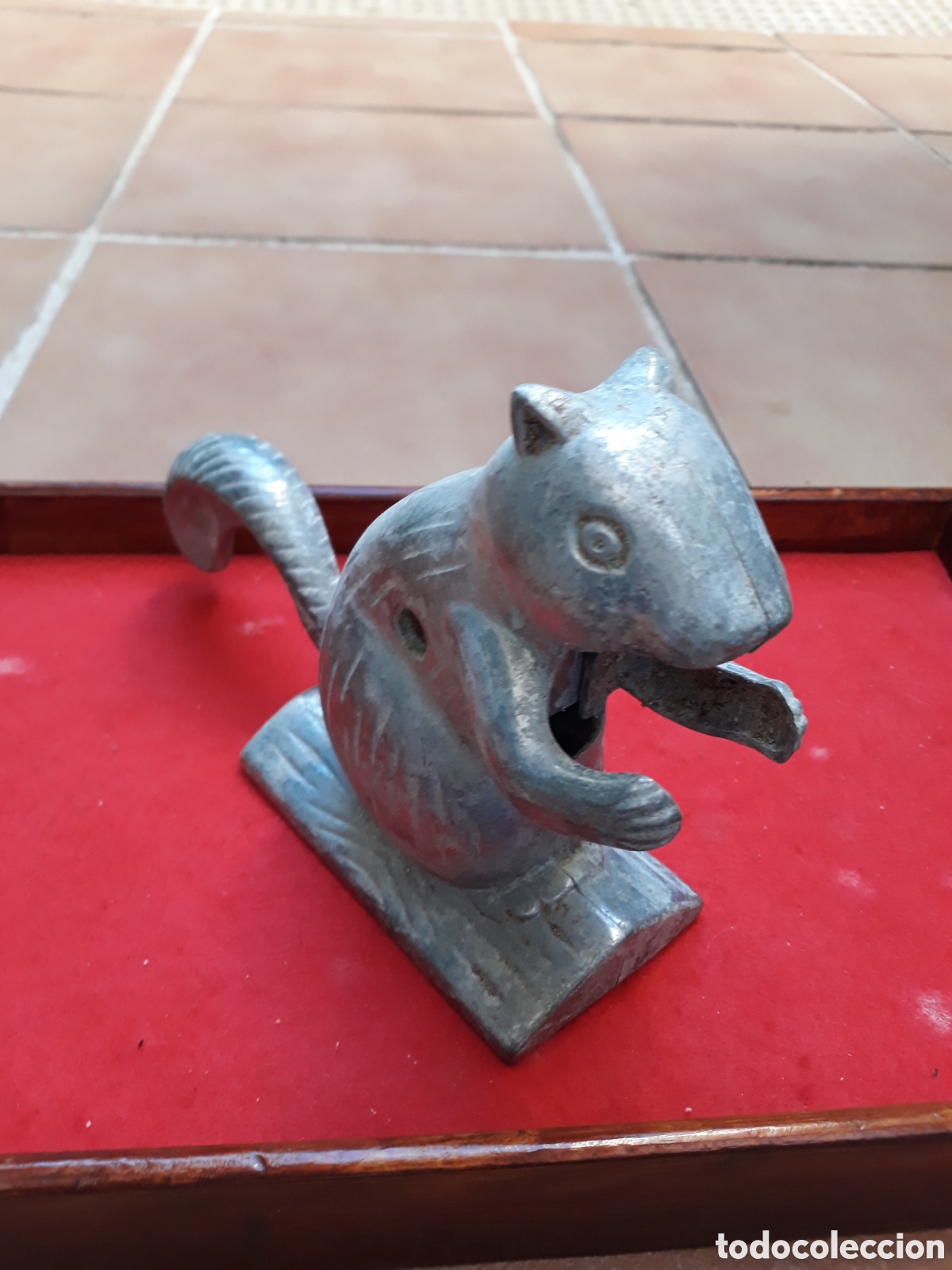 Antig&uuml;edades: Cascanueces de ardilla - Foto 2