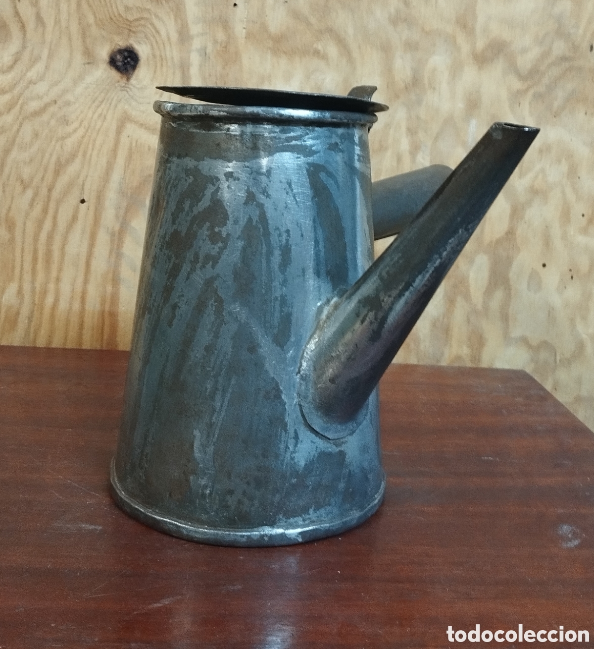 Antig&uuml;edades: Cafetera antigua de hierro - Foto 3