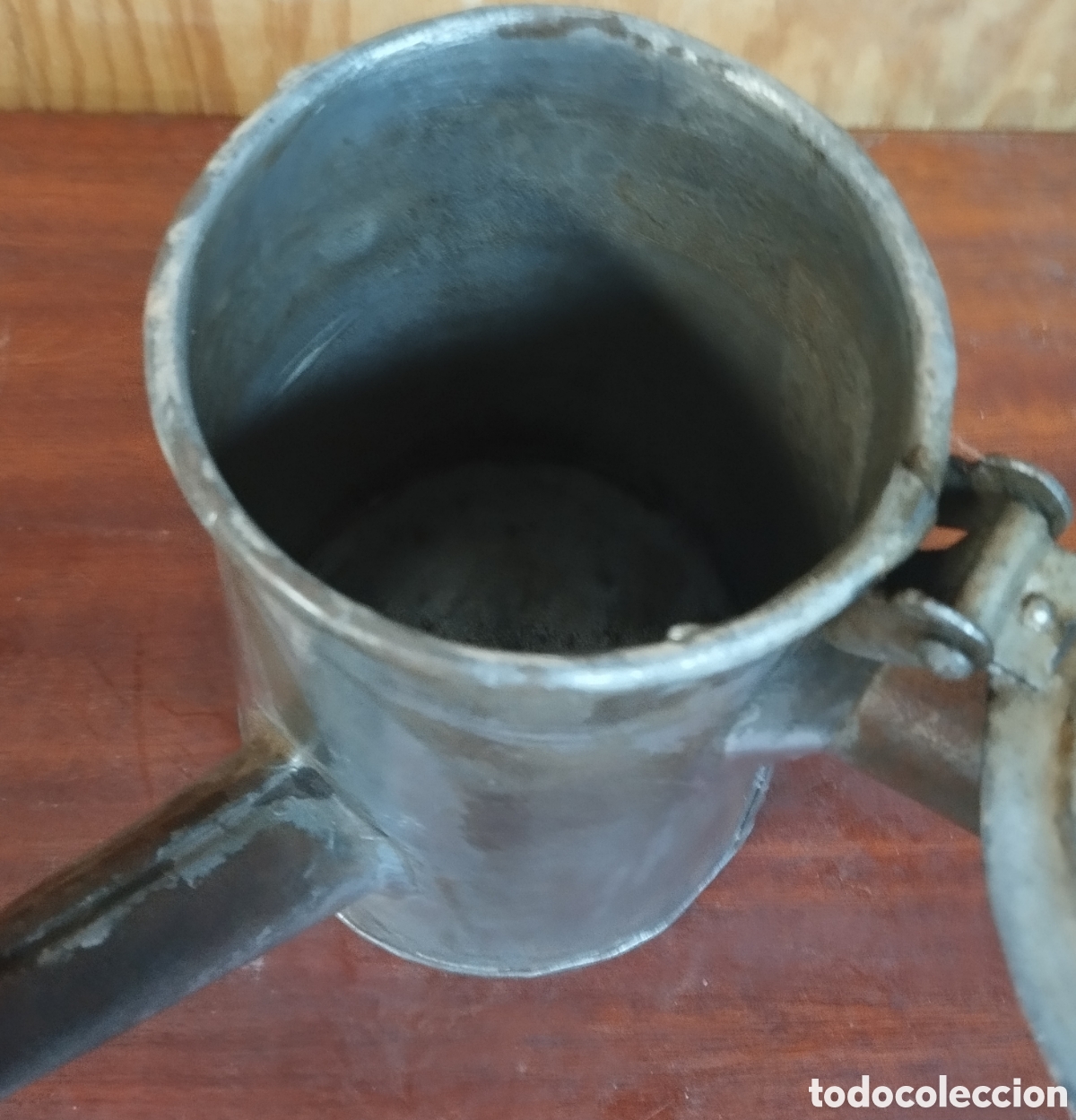 Antig&uuml;edades: Cafetera antigua de hierro - Foto 4
